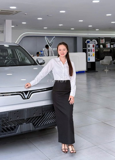 LIMO GREEN 7 CHỖ GIÁ CHỈ TỪ 664 TRIỆU