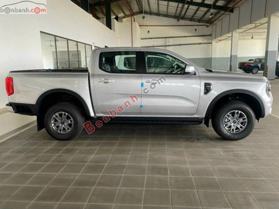 Xe Ford Ranger XLS 2.0L 4x2 AT 2026