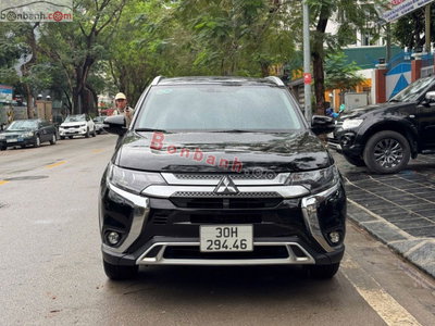 Xe Mitsubishi Outlander Premium 2.0 CVT 2021