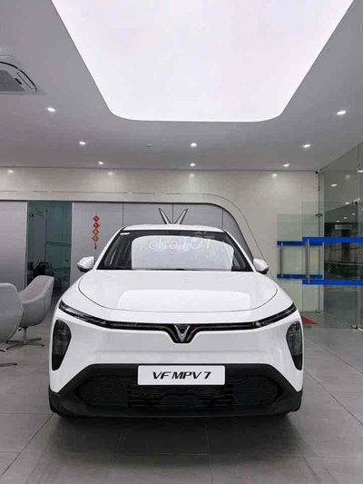 Nhận ngay VinFast MPV7 chỉ từ 105Tr