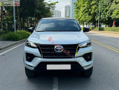 Xe Toyota Fortuner 2.4L 4x2 AT 2025