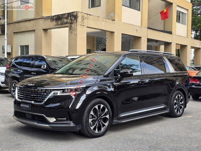 Xe Kia Carnival Signature 2.2D 2024