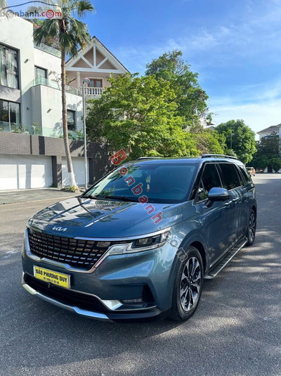 Xe Kia Carnival 2022
