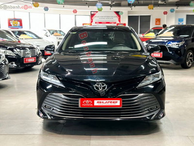 Xe Toyota Camry 2.0G 2020