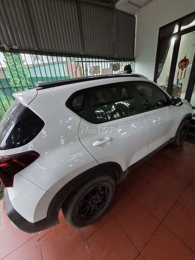 Kia Sonet Trắng 17.000km
