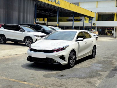 KIA K3 2024 2.0 PREMIUM Trắng 20.500 km