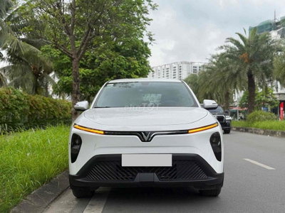 Xe điện VinFast Limo Green 2025