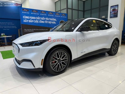 Xe Ford Mustang Mach-E Premium AWD 2025
