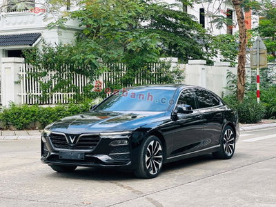 Xe VinFast Lux A 2.0 Premium 2.0 AT 2019