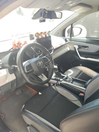 Toyota Veloz 2022 Đen 950.000km