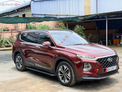 Xe Hyundai SantaFe Cao cấp 2.4L HTRAC 2021