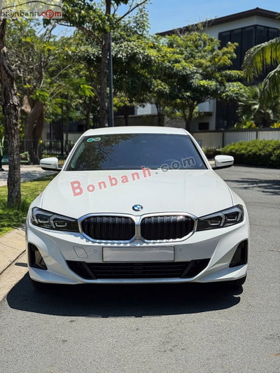 Xe BMW 3 Series 320i Sport Line 2024