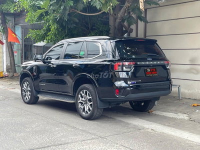 Ford Everest Titanium 4x4 2025 Đen