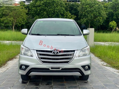 Xe Toyota Innova 2.0E 2016
