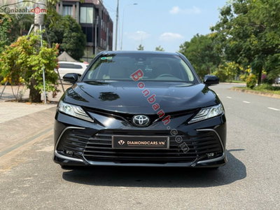 Xe Toyota Camry 2.0Q 2021