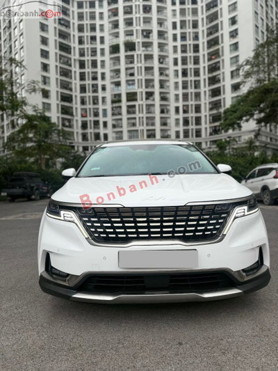 Xe Kia Carnival Signature 2.2D 2024