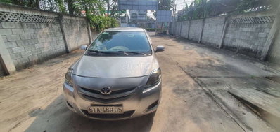 Toyota Vios E MT 2009 Bạc 85.000 km