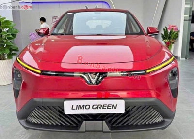 Xe VinFast Limo Green AT 2026