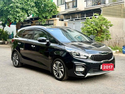 Kia Rondo 2017 Tự động 7 vạn Đen