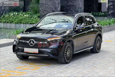 Xe Mercedes Benz GLC 300 4Matic 2023
