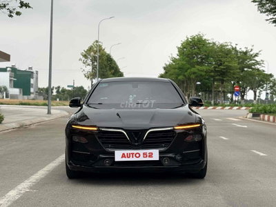 Vinfast Lux A 2021 Premium Đen 9 vạn km