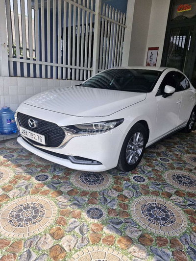 Mazda 3 2025 Luxury Trắng 4800 km