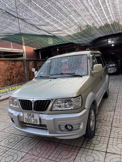 Mitsubishi Jolie 2003