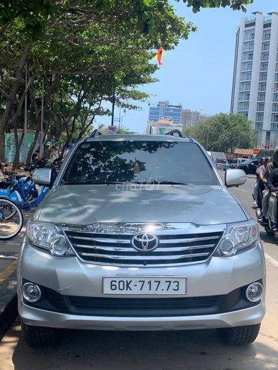 Toyota Fortuner 2015 Bạc 56000 km