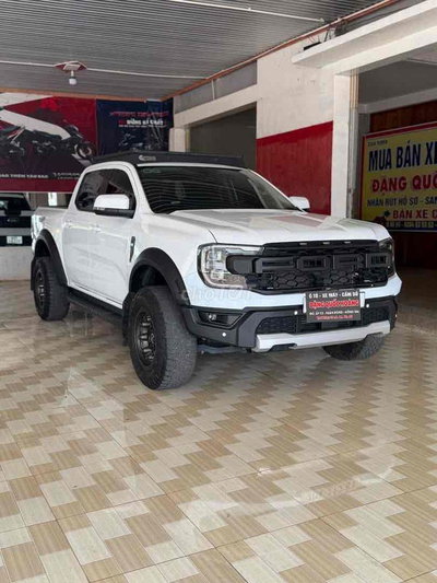 Ford Ranger XLS 2022 Trắng 26573 km full đồ chơi
