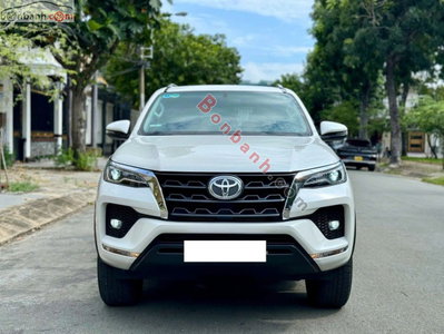 Xe Toyota Fortuner 2.4G 4x2 AT 2020
