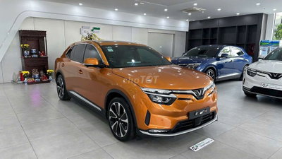 VinFast VF8 Plus 2023 Cam 49.000 km