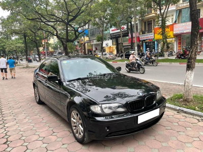 Bán BMW 318i 2004 2.0AT Đen 158.000 Km