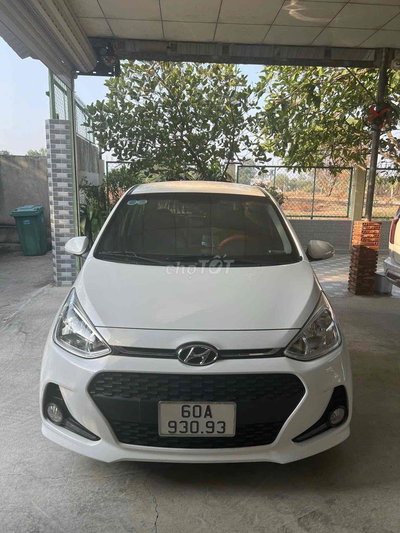 Hyundai Grand i10 Trắng