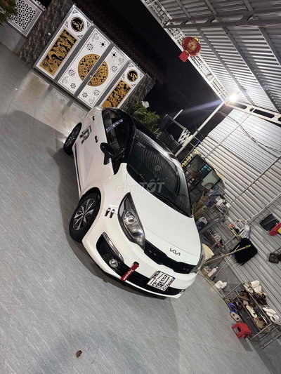 Kia Rio MT 2015 Trắng 120000 km