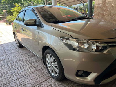Toyota Vios sx2018 1.5E Số Sàn Gia Đình Vàng Cát