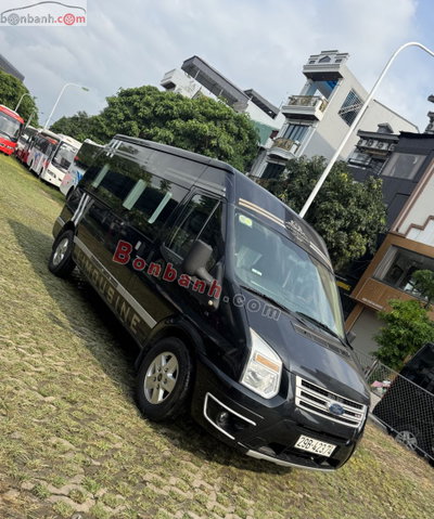 Xe Ford Transit Limousine 2019