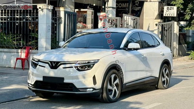 Xe VinFast VF8 Eco AWD 2023