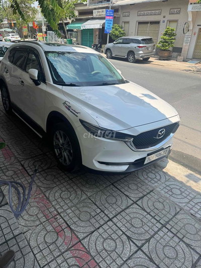 Mazda CX-5 2.0 Premium Trắng 29000 km