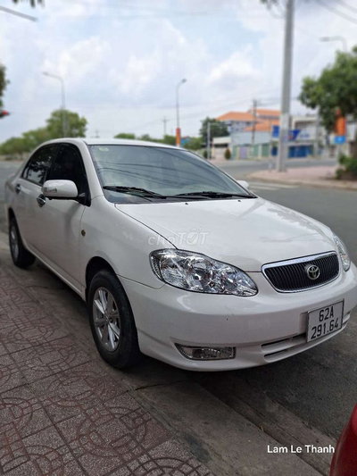 Toyota Corolla Altis 1.8 Trắng