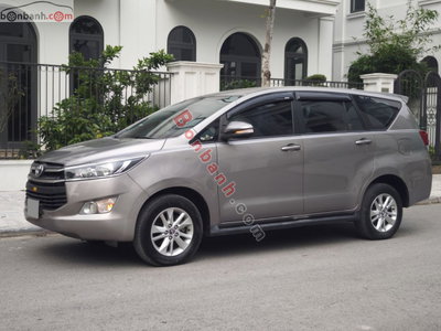 Xe Toyota Innova 2.0E 2017