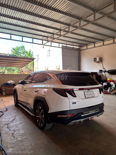 Hyundai Tucson Trắng 5 chỗ