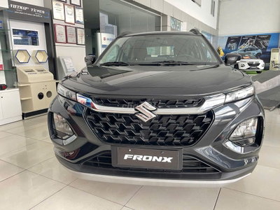 Suzuki Fronx 5 chỗ giá ưu đãi, chỉ 150 triệu có xe