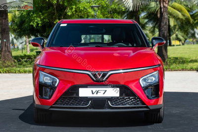 Xe VinFast VF7 Plus 2026
