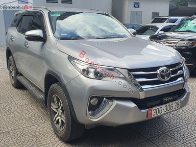 Xe Toyota Fortuner 2.4G 4x2 AT 2019