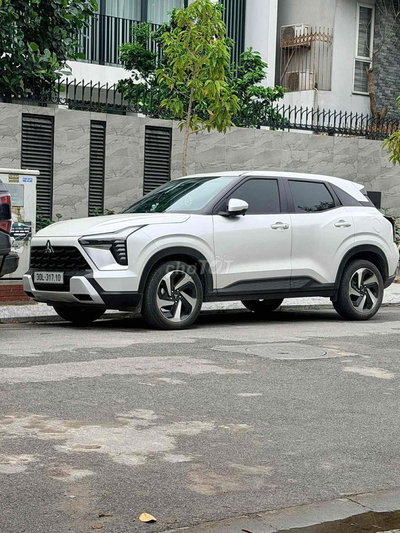 Mitsubishi Xforce exceed 2024 trắng cần pass