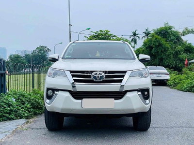 Toyota Fortuner 2017 Trắng