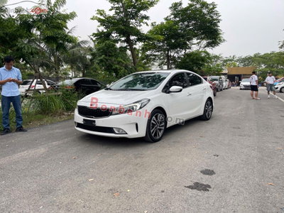 Xe Kia Cerato 2.0 AT 2018