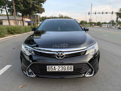TOYOTA CAMRY 2.0E 2017 XE GIA ĐÌNH CÒN MỚI ĐẸP