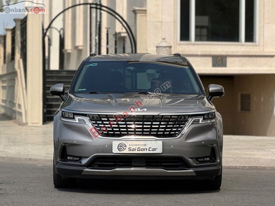 Xe Kia Carnival Signature 2.2D 2024