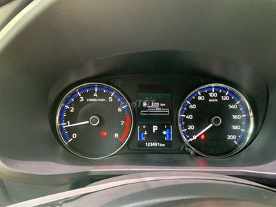 Mitsubishi Xpander 7 chỗ Trắng